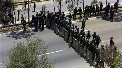 الجزائر تعتقل 27 عضوا بـ 