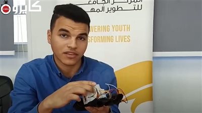 أنا أسمع أنا أتكلم.. فريق شباب هندسة المنصورة يتوصلون لاختراع جهاز للتواصل مع الصم والبكم