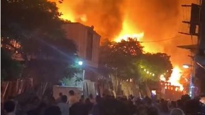 المعاينة الأولية لـ حريق مخزن كرتون بالخانكة: النيران أتت على مخلفات ورقية دون خسائر بشرية