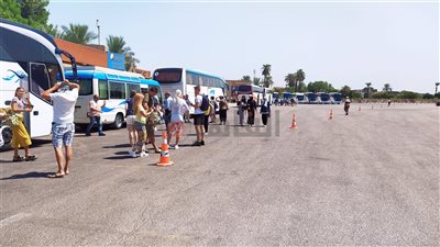 معبد الكرنك يستقبل 1350 زائرًا من 5 جنسيات | صور