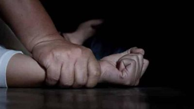 إخلاء سبيل مسن متهم بهتك عرض فتاة داخل موقف الألف مسكن