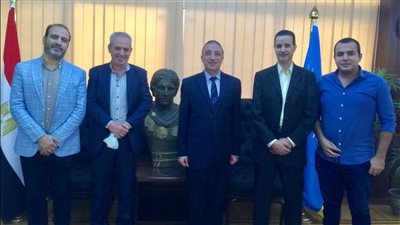 محافظ الإسكندرية: توفير الدعم الكامل لمهرجان سينما البحر المتوسط 