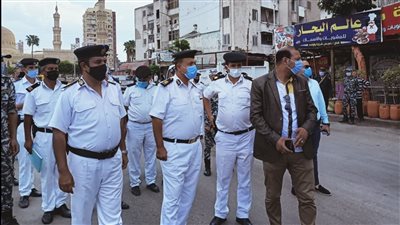 تحرير وإزالة 925 محضر إشغالات والتحفظ على عدد من التكاتك بدسوق في كفر الشيخ 