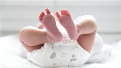 بعد 19 عامًا.. فتاة إسبانية تطالب بتعويض 3 ملايين يورو بسبب تبديلها مع أخرى بعد ولادتها