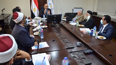 نائب وزيرة الصحة يستقبل عددًا من علماء الدين لإعداد دليل للتوعية بمشكلة الزيادة السكانية