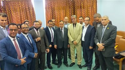 رئيس مصلحة الجمارك يتفقد امتحانات العاملين ودورات الحصول على رخص التخليص الجمركي 