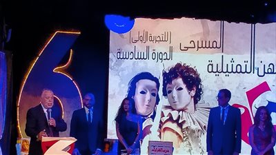 سحب العضوية.. أشرف زكي يحذر المتخلفين عن دفع اشتراك نقابة المهن التمثيلية