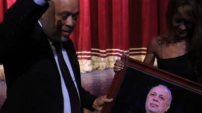 أشرف زكي يحذر: ورش التمثيل يجب أن تكون تابعة للنقابة