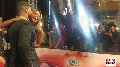 أول ظهور لـ أحمد سعد وزوجته علياء بسيوني في حفل دير جيست