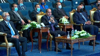 السيسي: إسهامات المجتمع المدني واضحة وشراكته مع الدولة لا غنى عنها