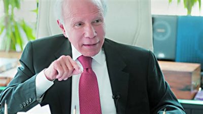 صلاح دياب: سداد ديون مصر ممكنًا.. والعاصمة الإدارية مشروع قديم 