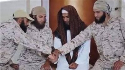 اتحاد قبائل سيناء: مفتي داعش أبو حمزة القاضي يسلم نفسه لأجهزة الأمن