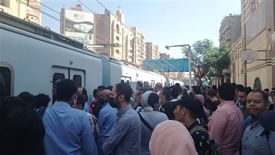 توقف حركة المترو بالخط الأول «حلوان ـ المرج» بسبب عطل فني | فيديو