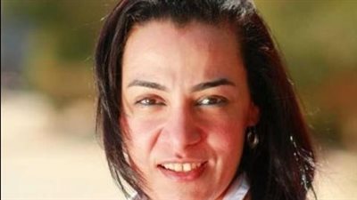 إيمان خيري تروي موقفا جمعها بـ والدها أثر فيها: ساعدني كتير.. والقراءة كانت أسهل بعدها 