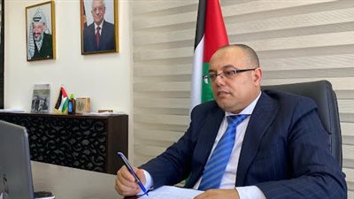 وزير الثقافة الفلسطيني: السياسة تظلم الكاتب.. والنص الجيد يفرض نفسه