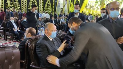 محافظا المنوفية والقاهرة يشاركان بعزاء الحاج محمود العربي 