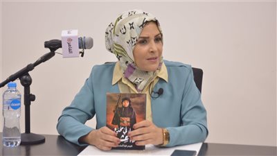 عبير عبد الستار تروي تفاصيل كتاب نساء في مخدع داعش: المصريات لم ينفذن عمليات.. وهذا دور اعتصام رابعة | ندوة