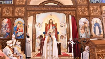 البابا تواضروس يدشن كنيسة العذراء والأنبا تكلا بمدينة العبور