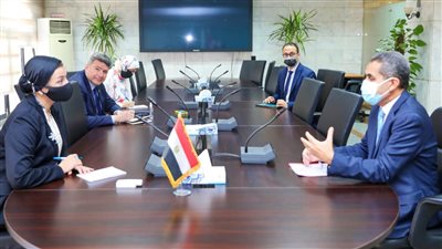 ياسمين فؤاد: تشكيل لجنة لتقييم الوضع البيئي بمجمع صناعات زفتى