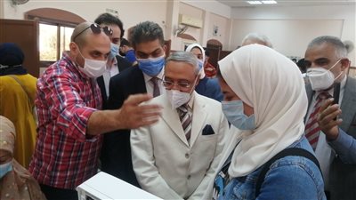 رئيس جامعة طنطا يعلن افتتاح أكبر مركز للتطعيم بلقاح كورونا بالغربية│ صور