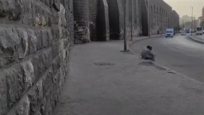 نظافة القاهرة ترفع 500 طن قمامة من منطقة مجرى سور العيون