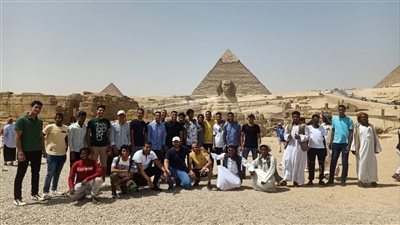 منطقة أهرامات الجيزة تستقبل 200 شاب من المشاركين ببرنامج أمل مصر | صور 