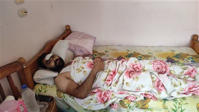 معلم أزهري يلقي نفسه تحت القطار بالمنوفية لإنقاذ طفلتين: زي ولادي | صور