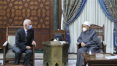 شيخ الأزهر يقرر مضاعفة المنح الدراسية لـ طلاب البوسنة والهرسك