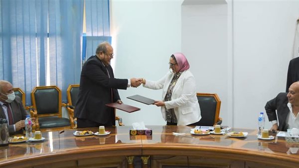 منى عبداللطيف القائم