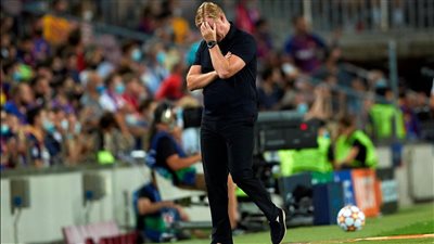 بعد إقالته من تدريب الفريق.. كم بطولة حصدها كومان مع برشلونة؟