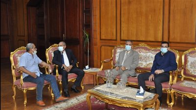  وفد الأعلى للجامعات يبحث إمكانية بدء الدراسة بكلية الحقوق جامعة كفر الشيخ