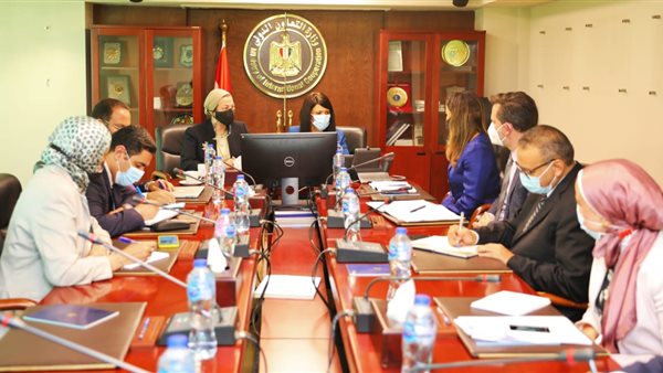 وزيرتا البيئة والتعاون