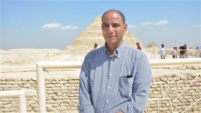 مدير ترميم آثار سقارة يكشف كواليس صيانة التابوت الحجري بالمقبرة الجنوبية