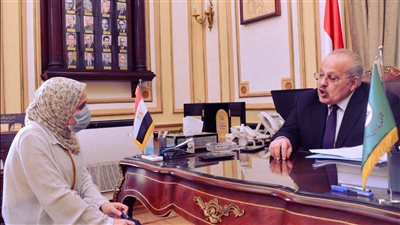 رئيس جامعة القاهرة: 17 منفذا لتطعيم الطلاب وتمويل المشروعات البحثية بـ281 مليونًا.. وسداد 320 مليونًا غرامات | حوار