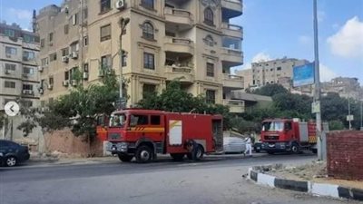 بـ 3 سيارات إطفاء.. السيطرة على حريق شقة الفنان شريف منير بالمقطم |صور 