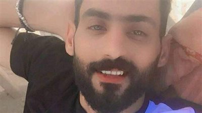 يا ريس نفسي اتعالج.. شاب مصاب بضمور عضلي يستغيث بالسيسي لعلاجه على نفقة الدولة | صور