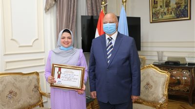 شارع الألوان يرحب بكم.. نور حلمها كان فنون جميلة ومحافظة القاهرة تكرمها على موهبتها