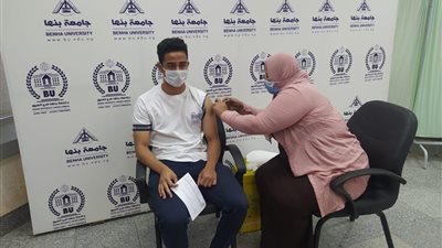  جامعة بنها بالعبور تحقق رقما قياسيا في تطعيم 400 طالب دون تزاحم