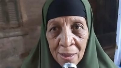 أقدم بائعة كفتة وحواوشي في الغربية: من لحمة بلدي.. والساندوتش بـ5 جنيه