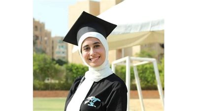«خرجت واثقة بنفسي واجتماعية أكتر».. كيف طورت منحة الجامعة الألمانية شخصية نورهان الحديدي؟