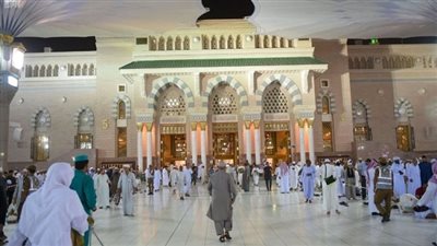 الاغتسال والتطيب.. تعرف على سنن يوم الجمعة المبارك