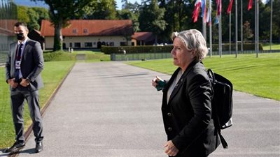 بعد الخارجية.. استقالة وزيرة الدفاع الهولندية بسبب فوضى الإجلاء من أفغانستان