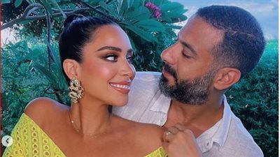 القولون سر ظهور بسنت شوقي بوزن ممتلئ في عقد قرانها على محمد فراج | فيديو