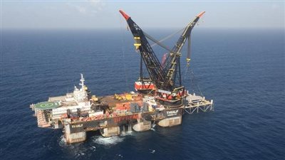 أسعار النفط تسجل 75 دولارًا للبرميل بنهاية تعاملات الأسبوع