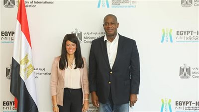 البنك الإفريقي للتنمية يعتزم التعاون مع مصر في إنتاج اللقاحات وتصديرها لدول القارة 