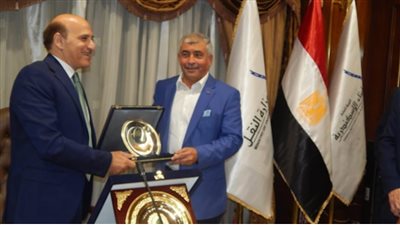 بروتوكول تعاون بين بتروتريد وميناء الإسكندرية لتجميع الزيوت البحرية