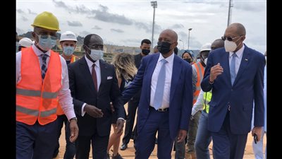 يحتضن مباراة الافتتاح.. رئيس كاف يشيد بملعب أوليمبي الكاميروني ويتحدث عن كأس الأمم