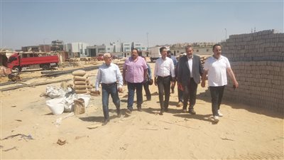 القائم بأعمال رئيس جامعة بنها يتفقد منشآت الجامعة الأهلية ومبنى المدرجات في العبور