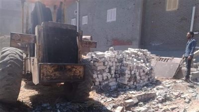 إزالة 9 حالات تعدٍ على أملاك الدولة في مركز كفر البطيخ بدمياط