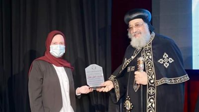 البابا تواضروس يشهد تخريج 120 متدربًا من آباء كهنة وخدام بعد تدريبهم على مواجهة العنف